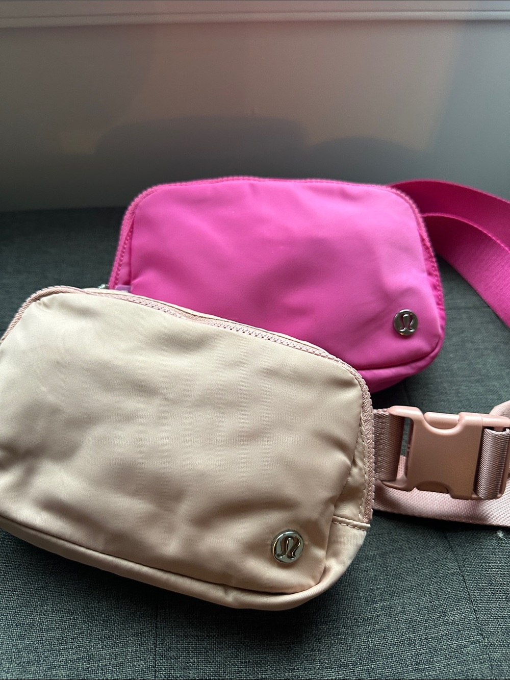 Lululemon Everywhere Belt Bag 1L Bundle (Pink Pastel & Sonic Pink)